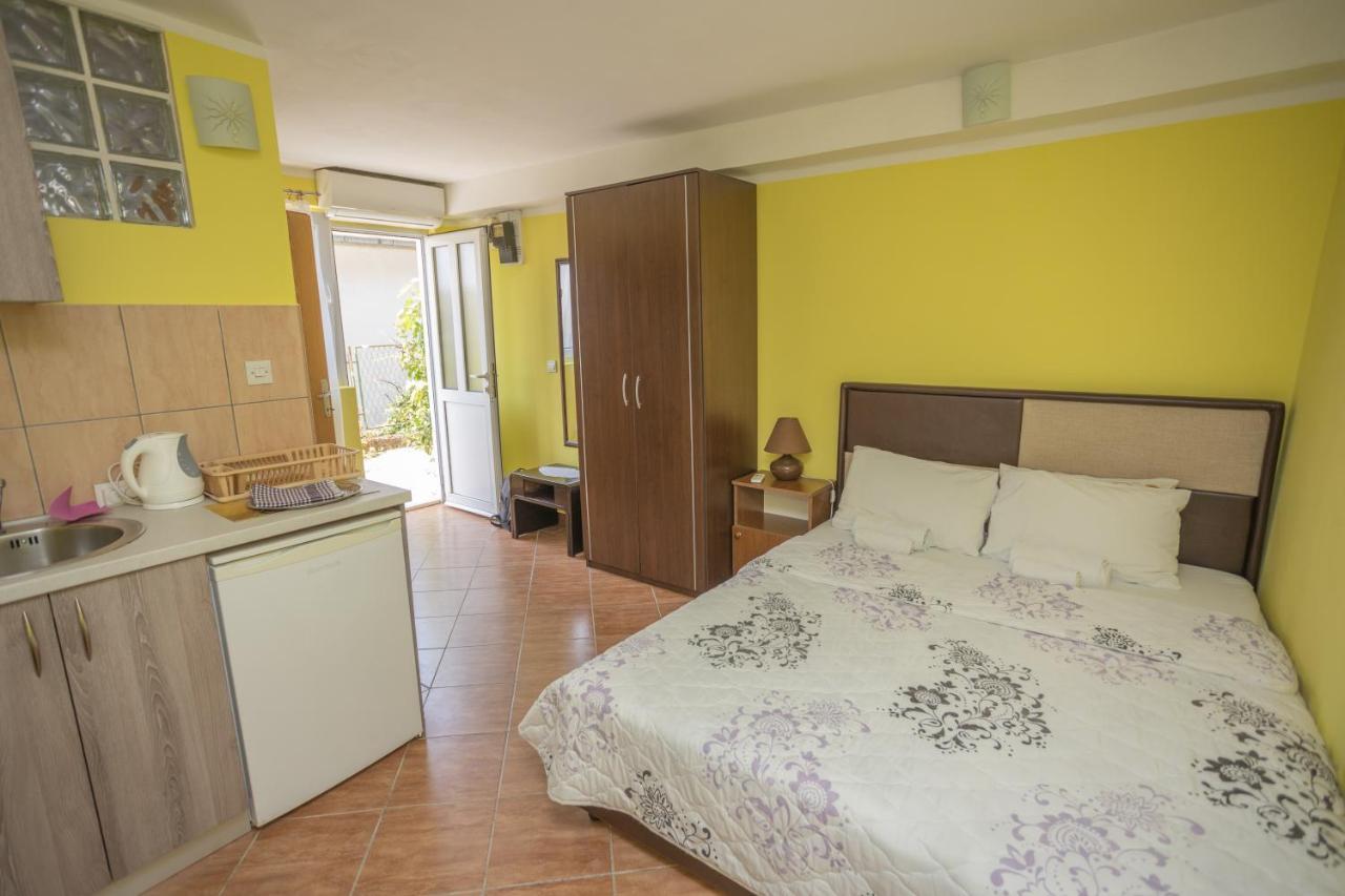 הרצג-נובי Adriana Apartments מראה חיצוני תמונה