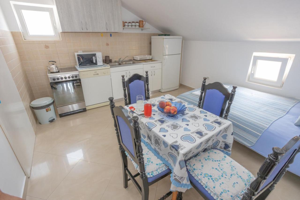 הרצג-נובי Adriana Apartments מראה חיצוני תמונה