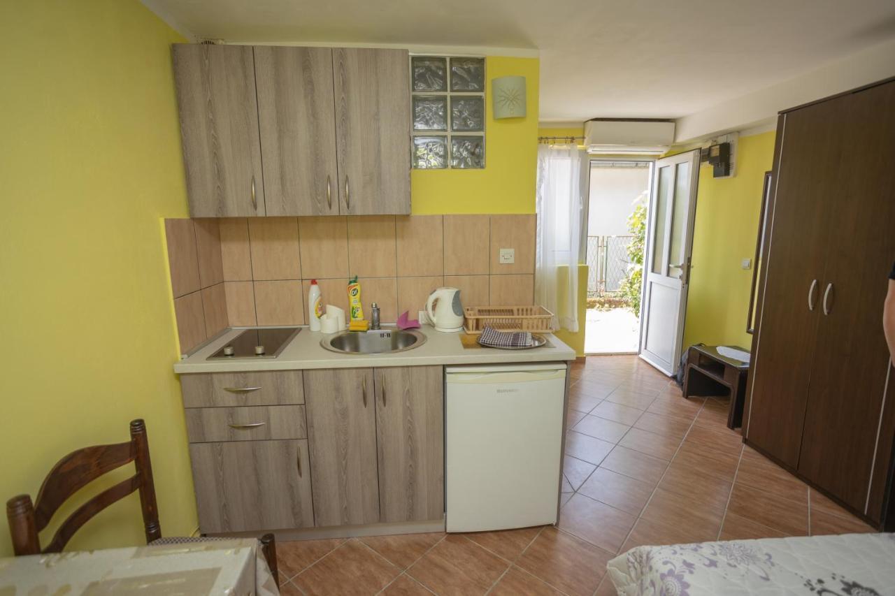 הרצג-נובי Adriana Apartments מראה חיצוני תמונה