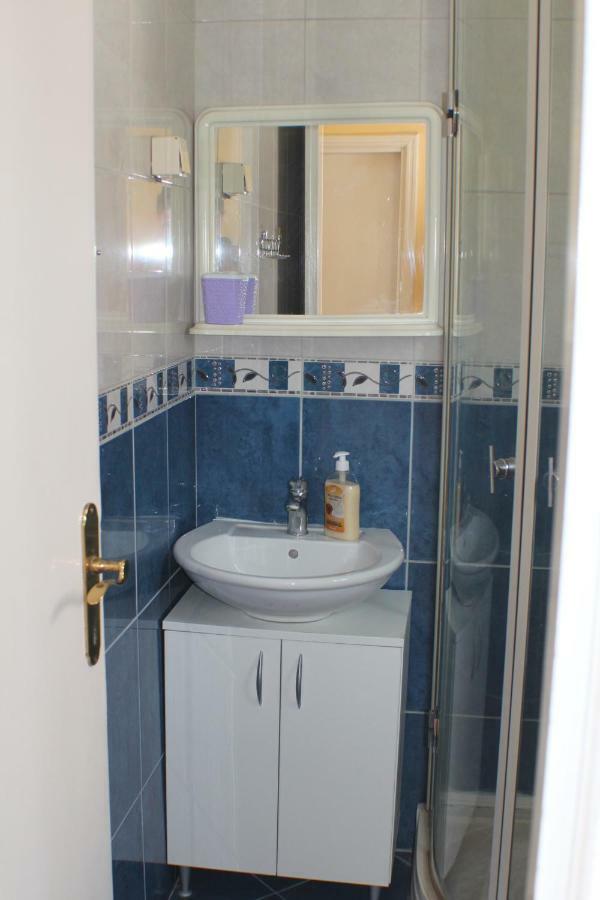 הרצג-נובי Adriana Apartments מראה חיצוני תמונה